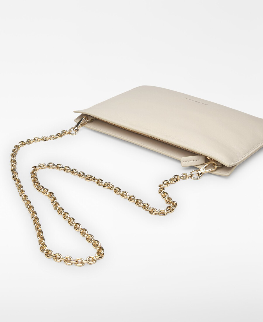 pochette en cuir rembourrée pour femme