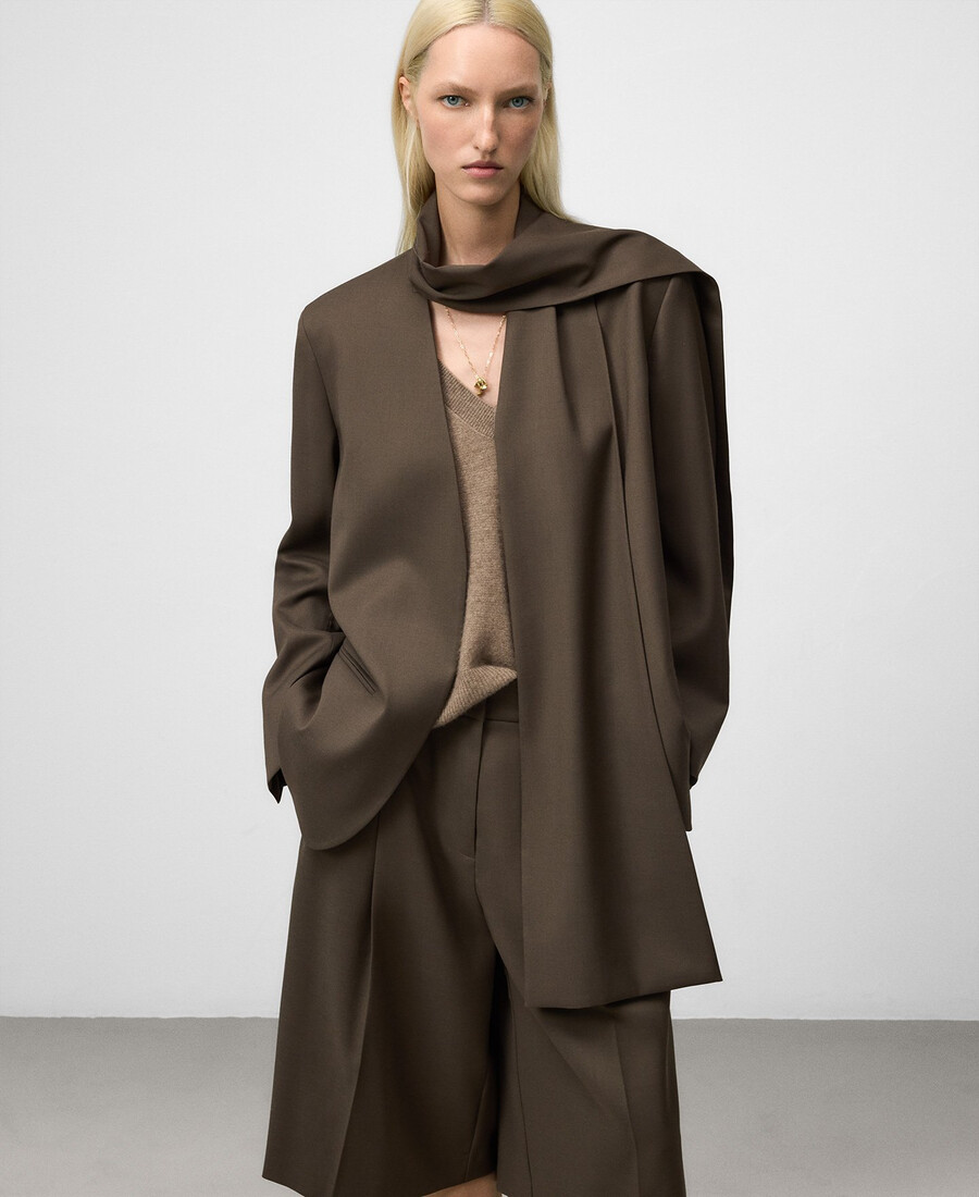 blazer tailleur à col foulard pour femme