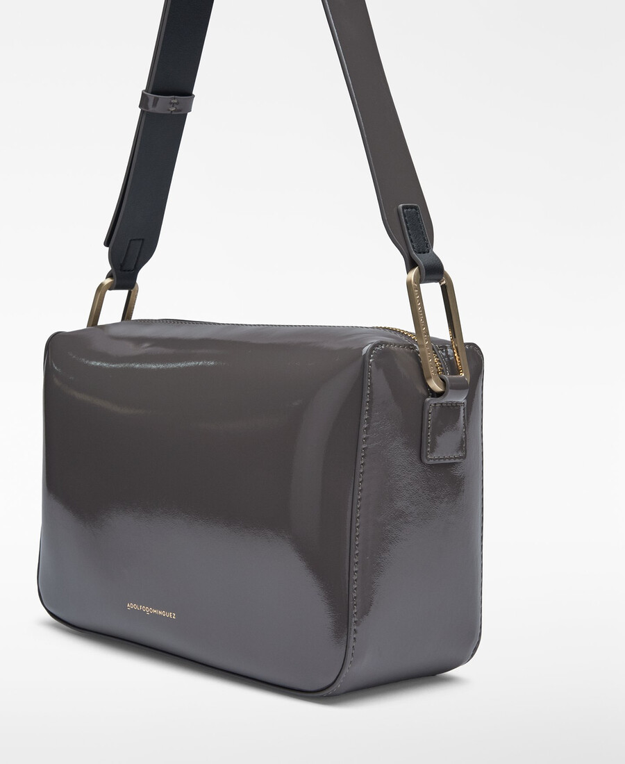 sac bandoulière femme moyen en cuir verni