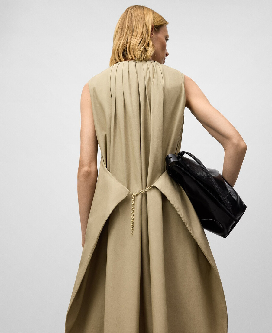 robe plissée avec détail de chaîne pour femme