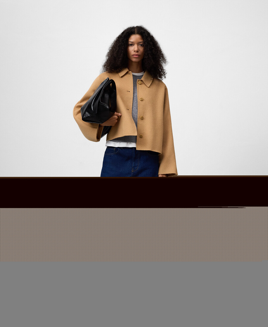 veste courte avec cape arrière femme