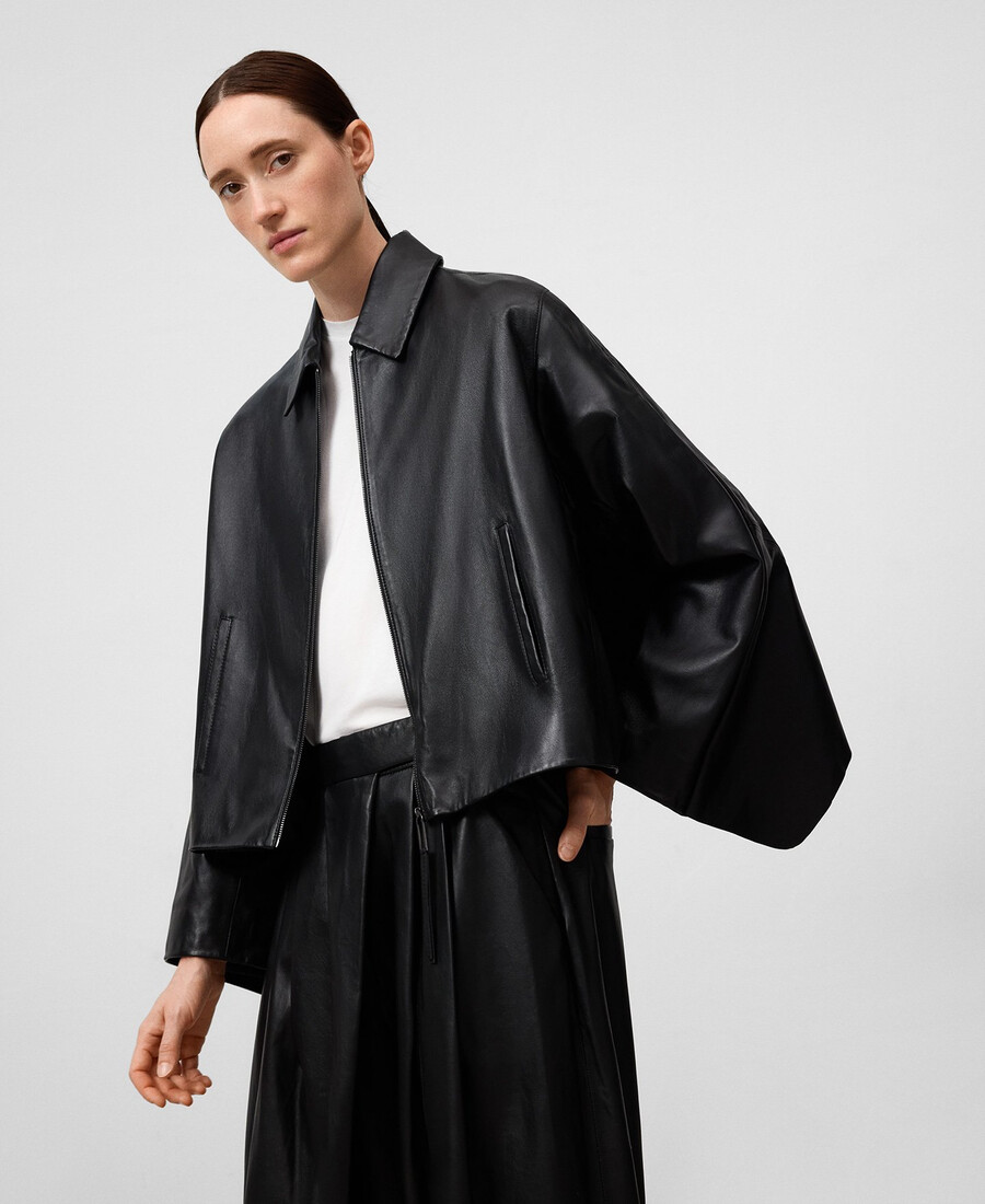 veste en cuir avec cape arrière pour femme