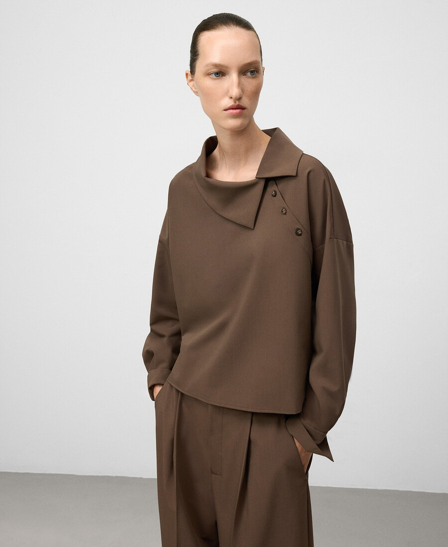 chemise femme à col asymétrique