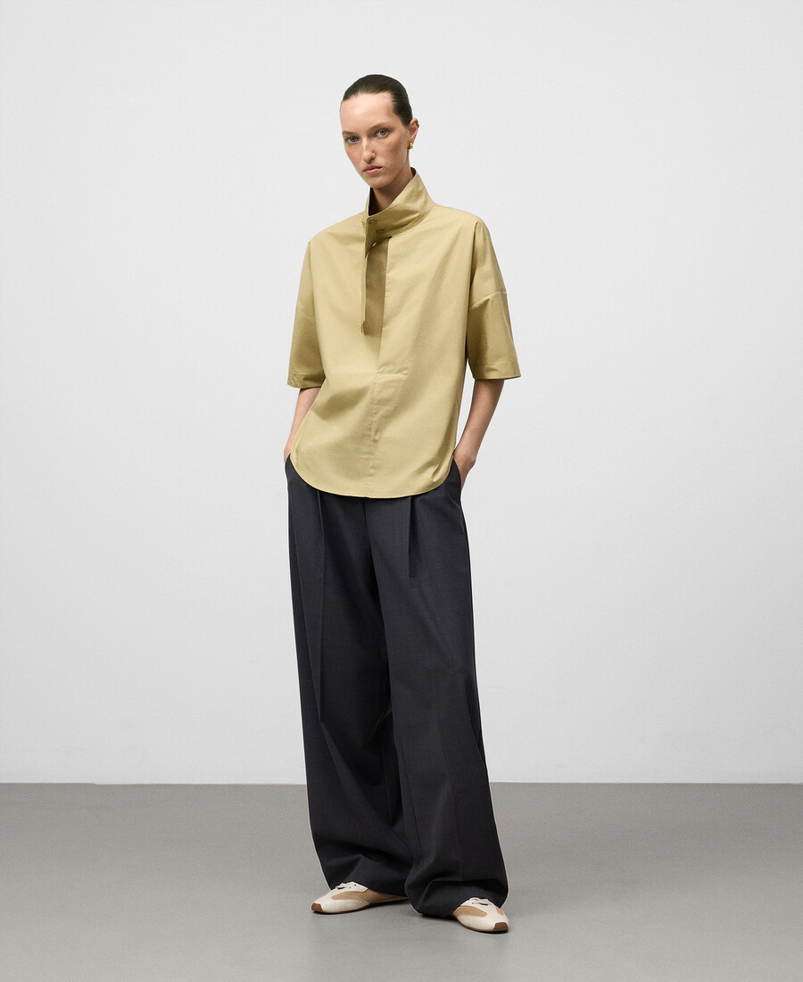 chemise à manches courtes et col mao femme