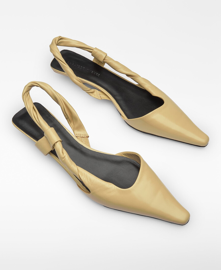 chaussure à talon bas en cuir pour femme