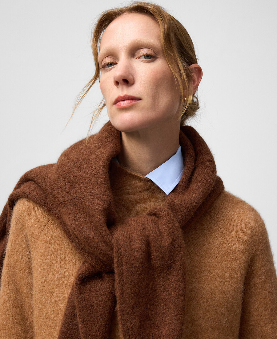 pull court en maille à col perkins pour femme