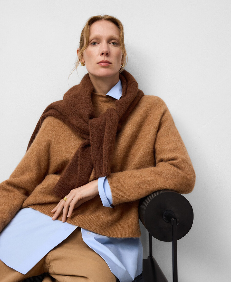 pull court en maille à col perkins pour femme