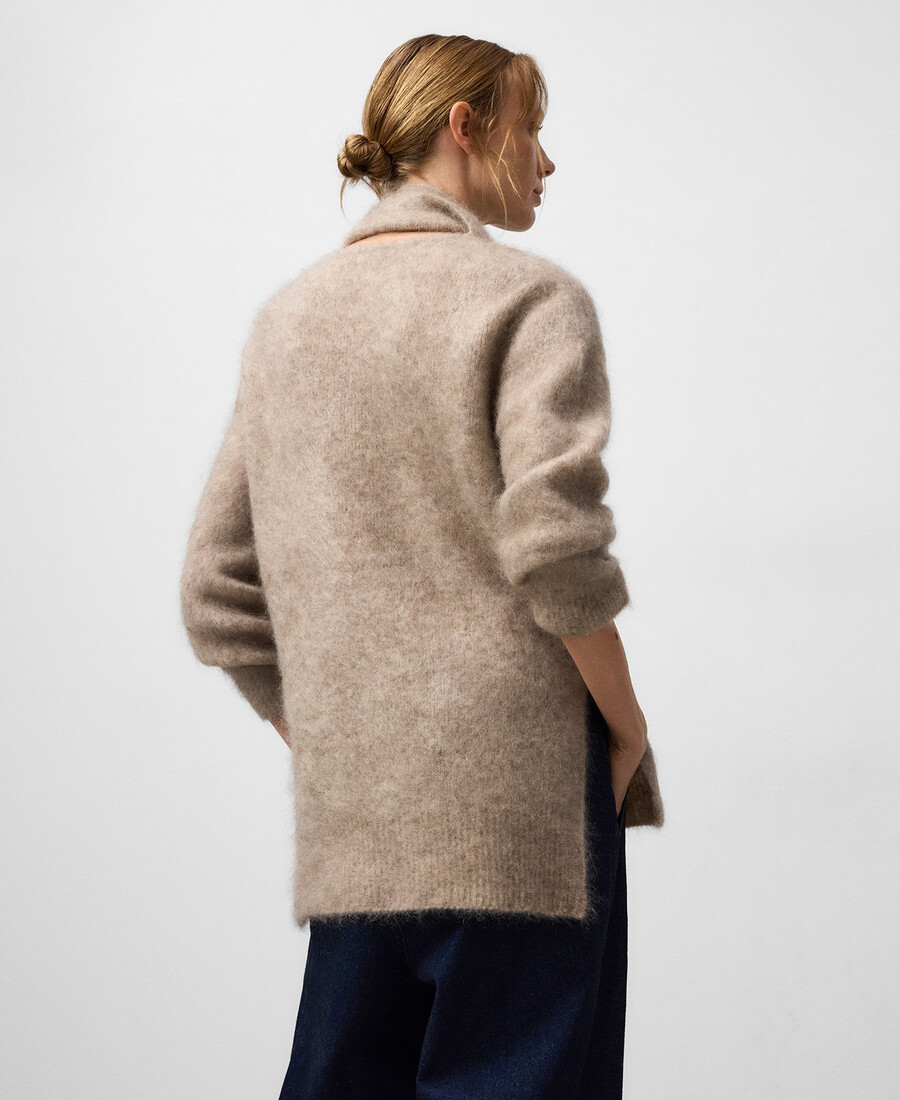 pull femme à col écharpe en maille brossée