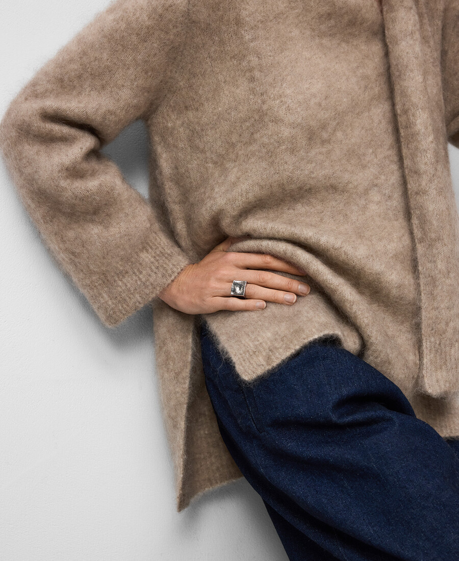 pull femme à col écharpe en maille brossée