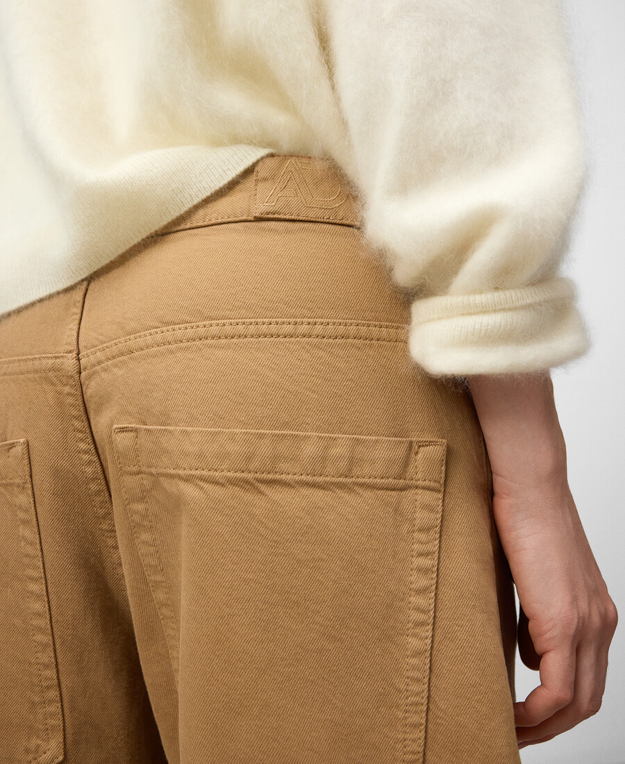 pantalon en denim camel coupe tonneau femme