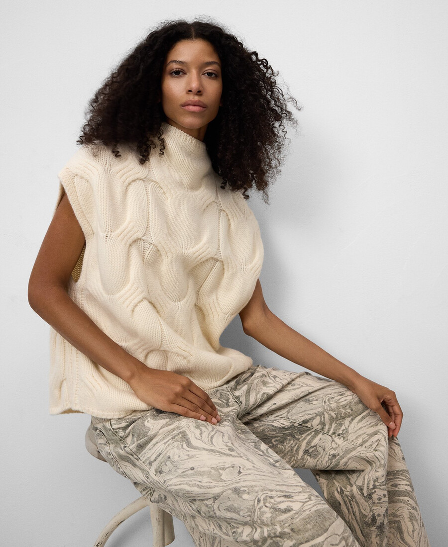 gilet en laine à torsades pour femme